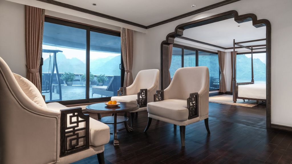 Phòng khách xa hoa, rộng rãi