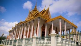 Chùa Bạc - Wat Preah Morakat