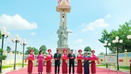 Tượng đài Hữu Nghị Việt – Cam
