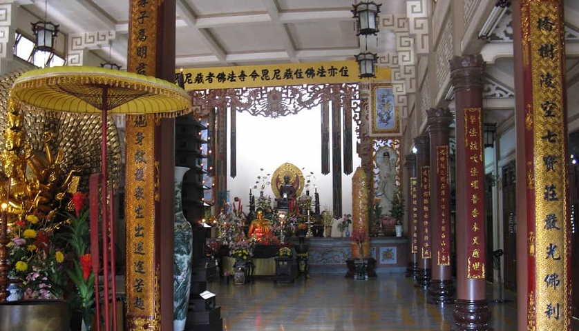 Chính điện chùa Long Sơn
