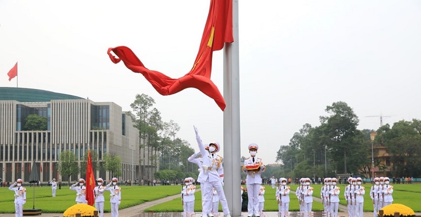 Lễ thượng cờ tại quảng trường Ba Đình