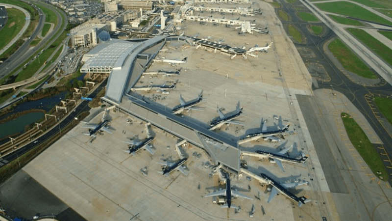 Sân đỗ máy bay tại sân bay quốc tế Philadelphia