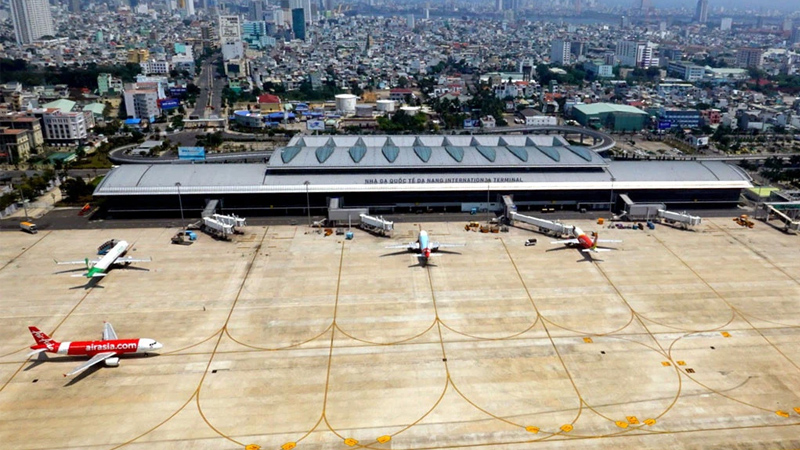 Sân trên tàu bay tại sân bay quốc tế Đà Nẵng.