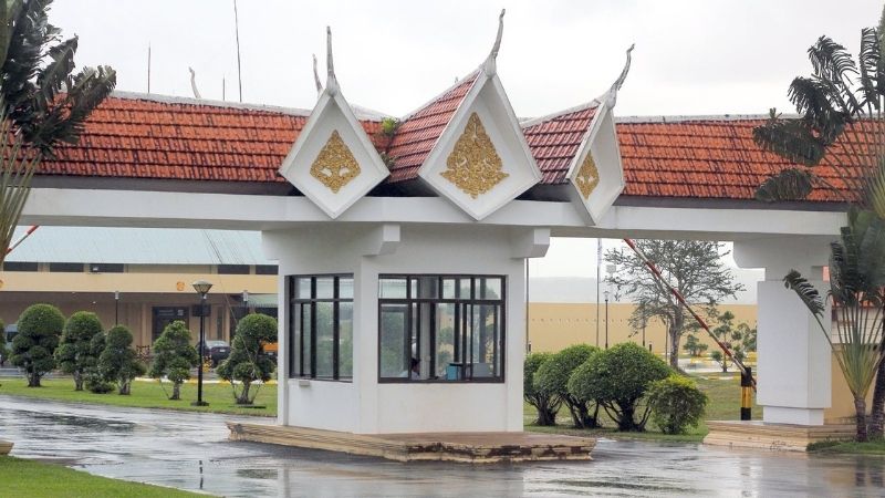 Cổng chính sân bay Sihanoukville