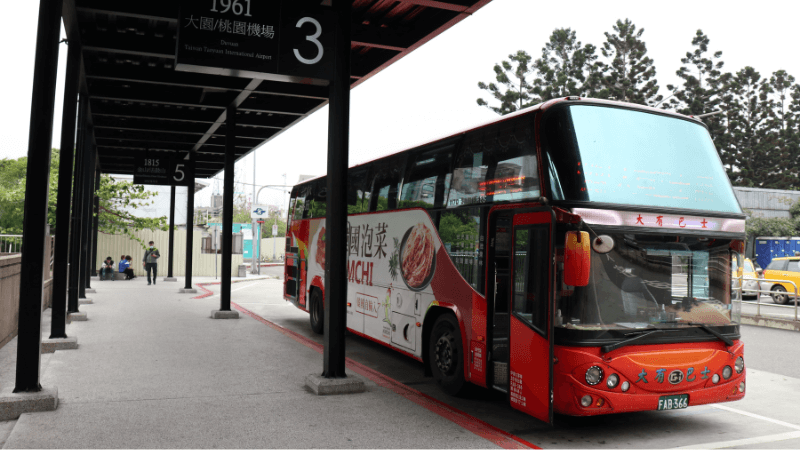 Xe bus từ sân bay Đào Viên về trung tâm