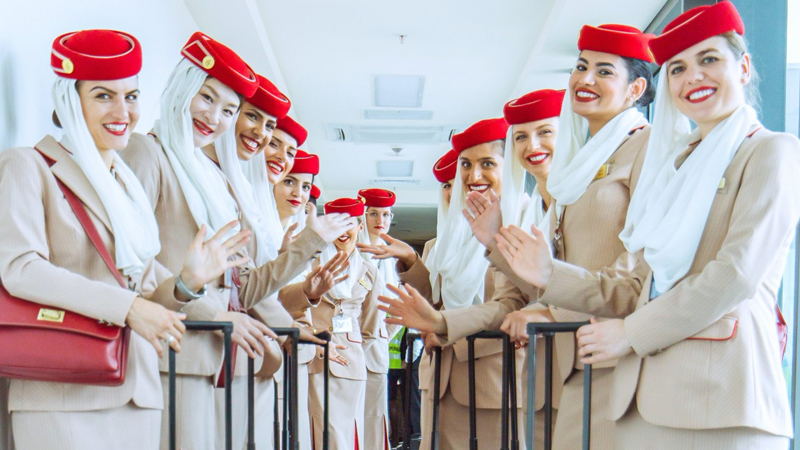 Đội ngũ tiếp viên hàng không của Emirates Airline
