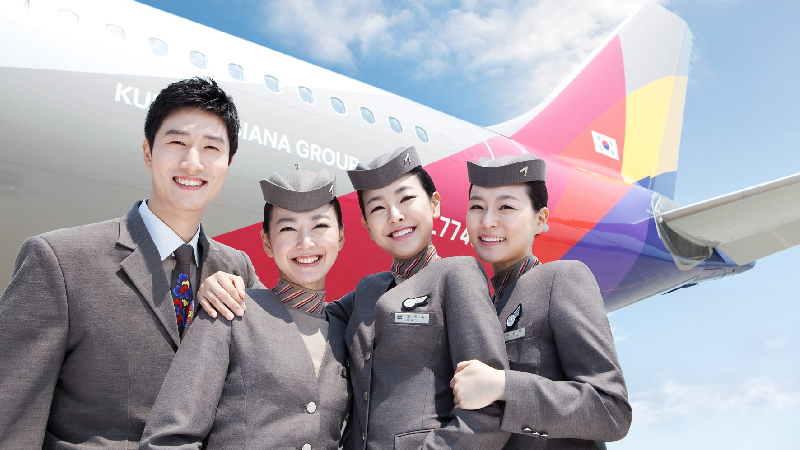Tiếp viên hàng không Asiana Airlines