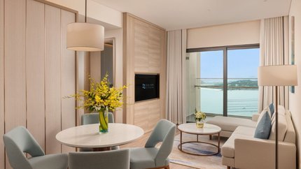 Phòng khách rộng rãi