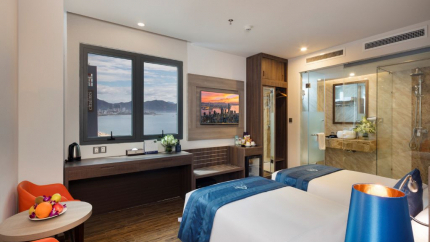 Phòng Deluxe Sea View Room