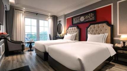 Phòng Premier Deluxe Balcony tại Acoustic Hanoi Hotel