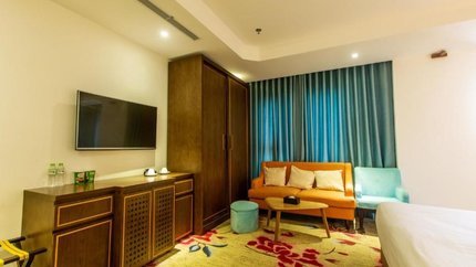 Phòng Suite có không gian tiếp khách