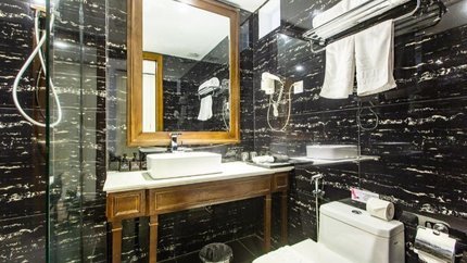 Phòng tắm sạch sẽ và thoải mái