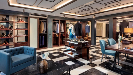 Phòng Tailoring tại AIRA Boutique Hanoi Hotel 4 sao
