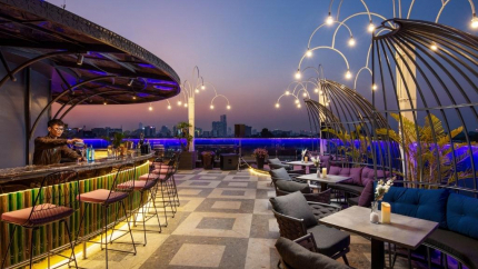 AIRA Sky Bar tại AIRA Boutique Hanoi Hotel