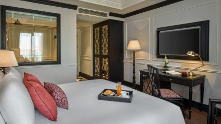 Phòng Balcony Deluxe tại khách sạn AIRA Boutique Hanoi