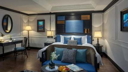 Phòng Balcony Pool View Suite tại khách sạn AIRA Boutique Hanoi