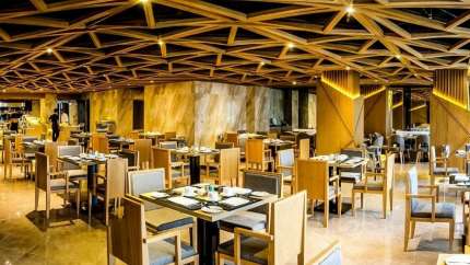 Nhà hàng Cinnamon tại Alana Hotel