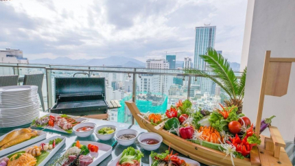 Quầy Buffet tại Alana Nha Trang Hotel 4 sao