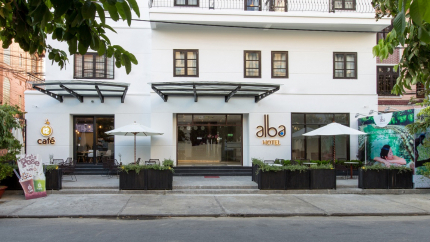 Ngoại Cảnh Khách Sạn