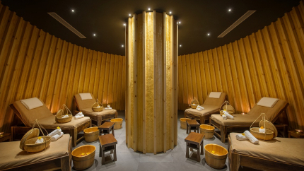 Foot Massage Alba Wellness Resort Fusion