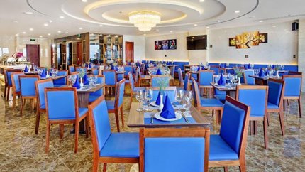 Nhà hàng không gian rộng