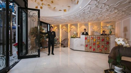 Quầy lễ tân khách sạn