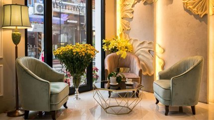 Ghế ngồi tại sảnh để khách nghỉ ngơi