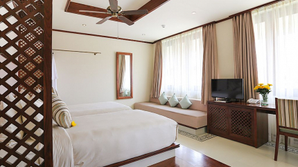 Deluxe Town View Room