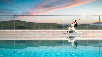 Hồ bơi ngoài trời tại tầng thượng