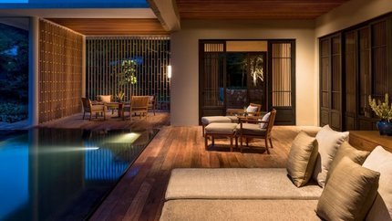 Hồ bơi riêng tại Four-Bedroom Family Ocean Pool Residence