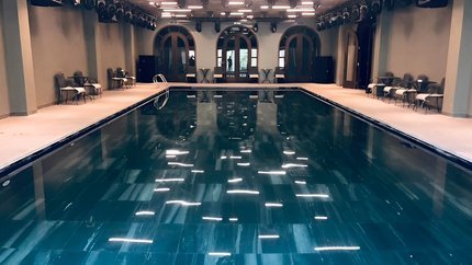 Bể bơi bốn mùa