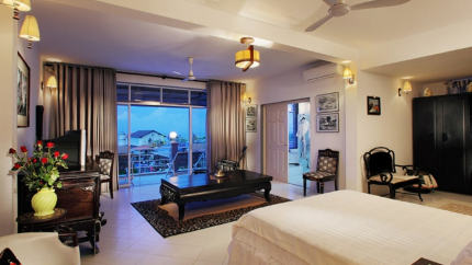 Triplex Villa 3 Bedrooms An Hoa Residence - Luxury Villas