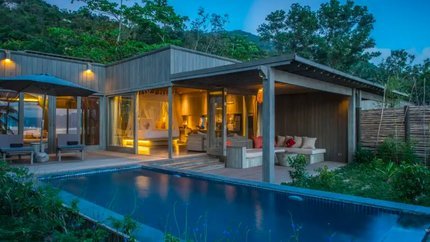 Beachfront Pool Villa