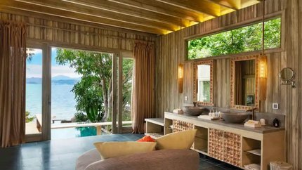 Phòng tắm view biển