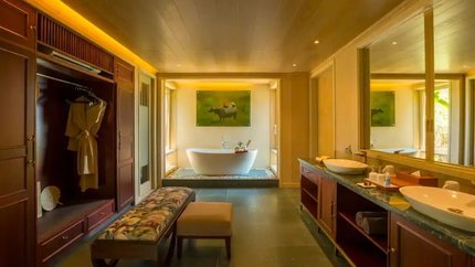 Phòng tắm và phòng thay đồ phong cách cổ điển