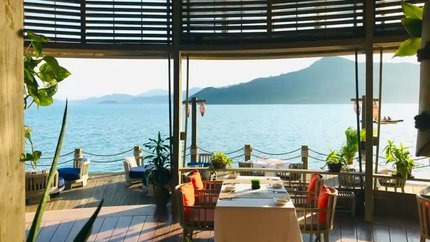 khu vực nhà hàng trong nhà