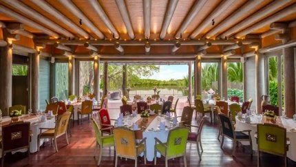 Khu vực nhà hàng trong nhà