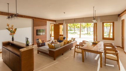 Phòng khách rộng rãi tại villa