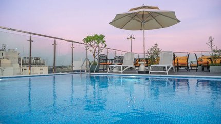 Không gian tắm nắng và ngắm cảnh