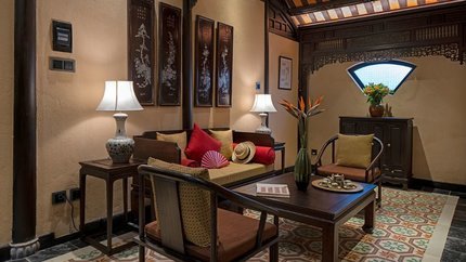 Phòng khách trang trí hoa văn độc đáo