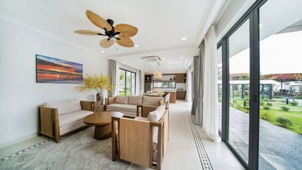 Phòng khách rộng rãi