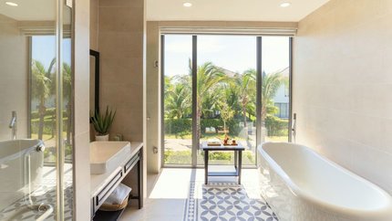 Phòng tắm bồn sang chảnh