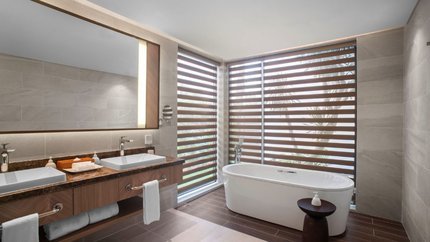 Phòng tắm bồn sang chảnh