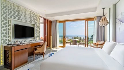 Seaview Balcony Grand