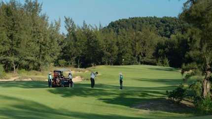Sân golf theo đúng tiêu chuẩn