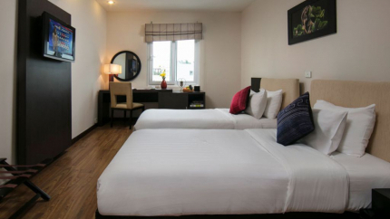 Phòng Deluxe City View Anise 3*