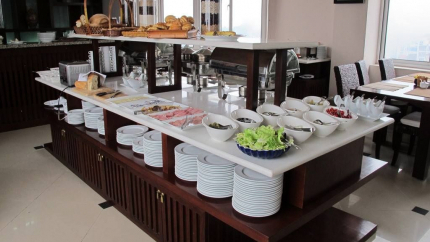 Nhà Hàng Phục Vụ Đa Dạng Các Món Ăn Tại Anise Hotel & Spa Hà Nội 3*