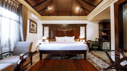 Phòng nổi bật với các nội thất bằng gỗ