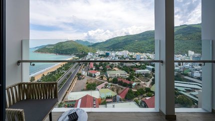 Ban công phòng hướng biển