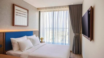 Deluxe Ocean Wing Room